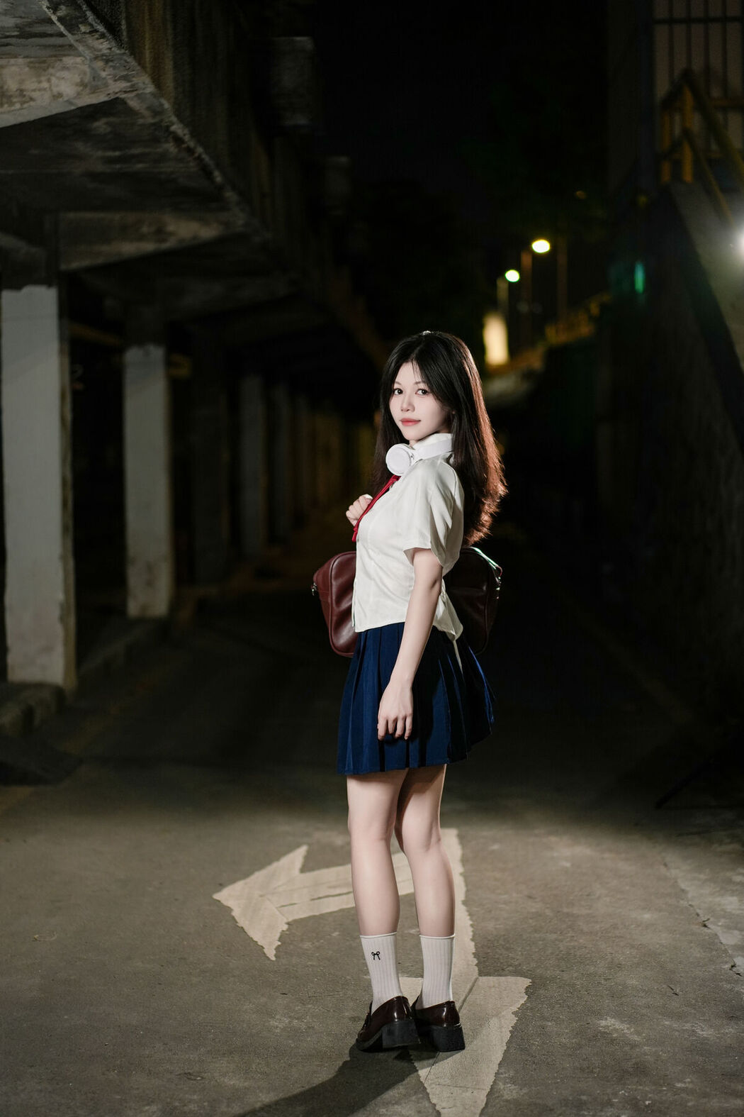 YiTuYu艺图语 Vol.8018 Xuan