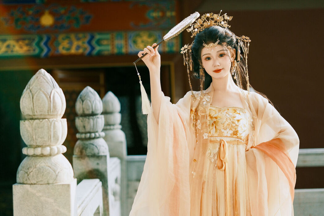 YiTuYu艺图语 Vol.8002 Yue Li