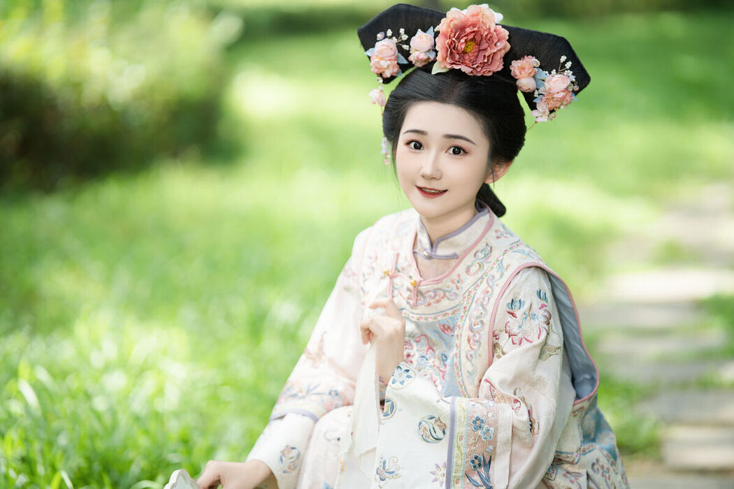 YiTuYu艺图语 Vol.8030 Dan Gao De Dan Dan
