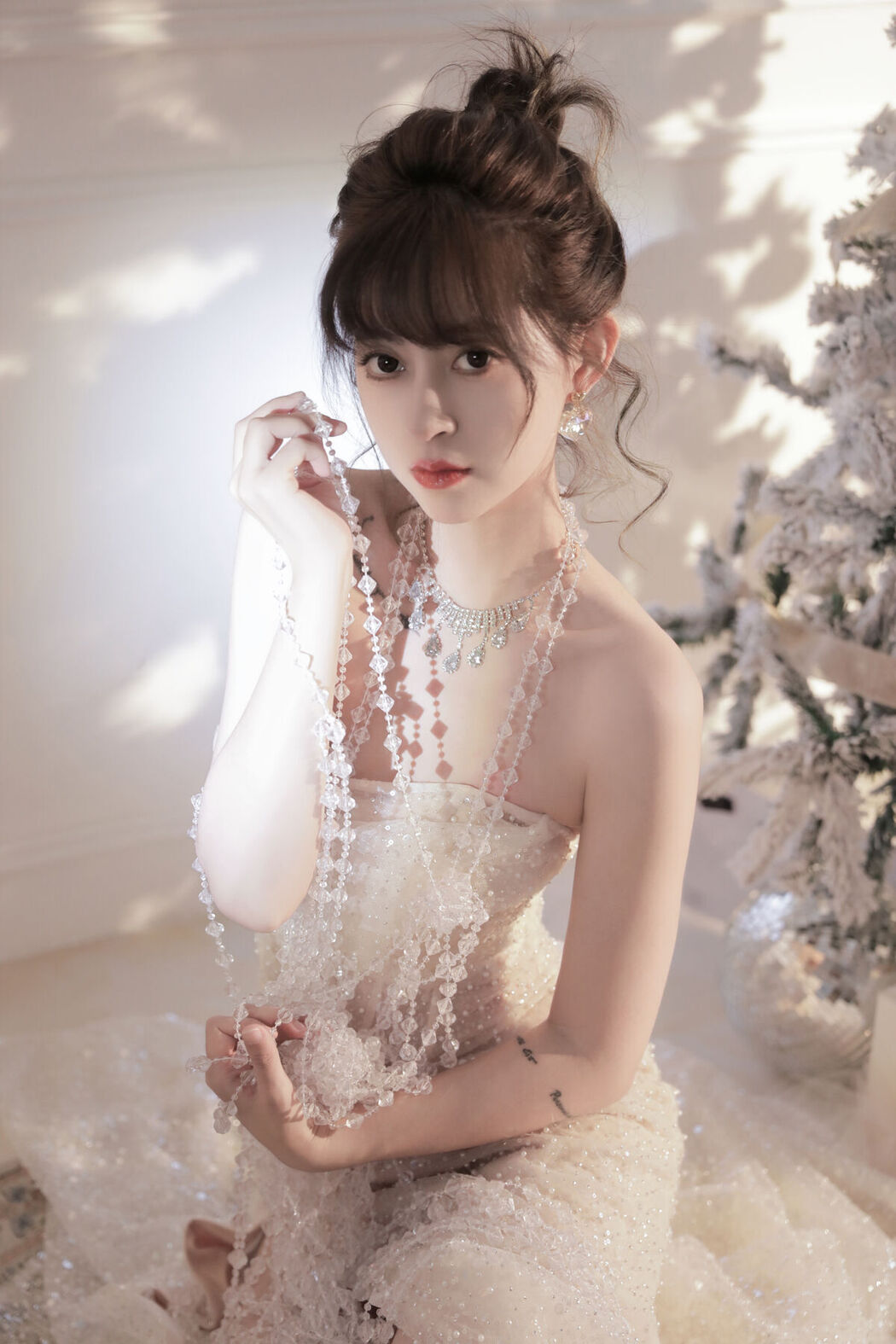 YiTuYu艺图语 Vol.7964 Yi Xuan