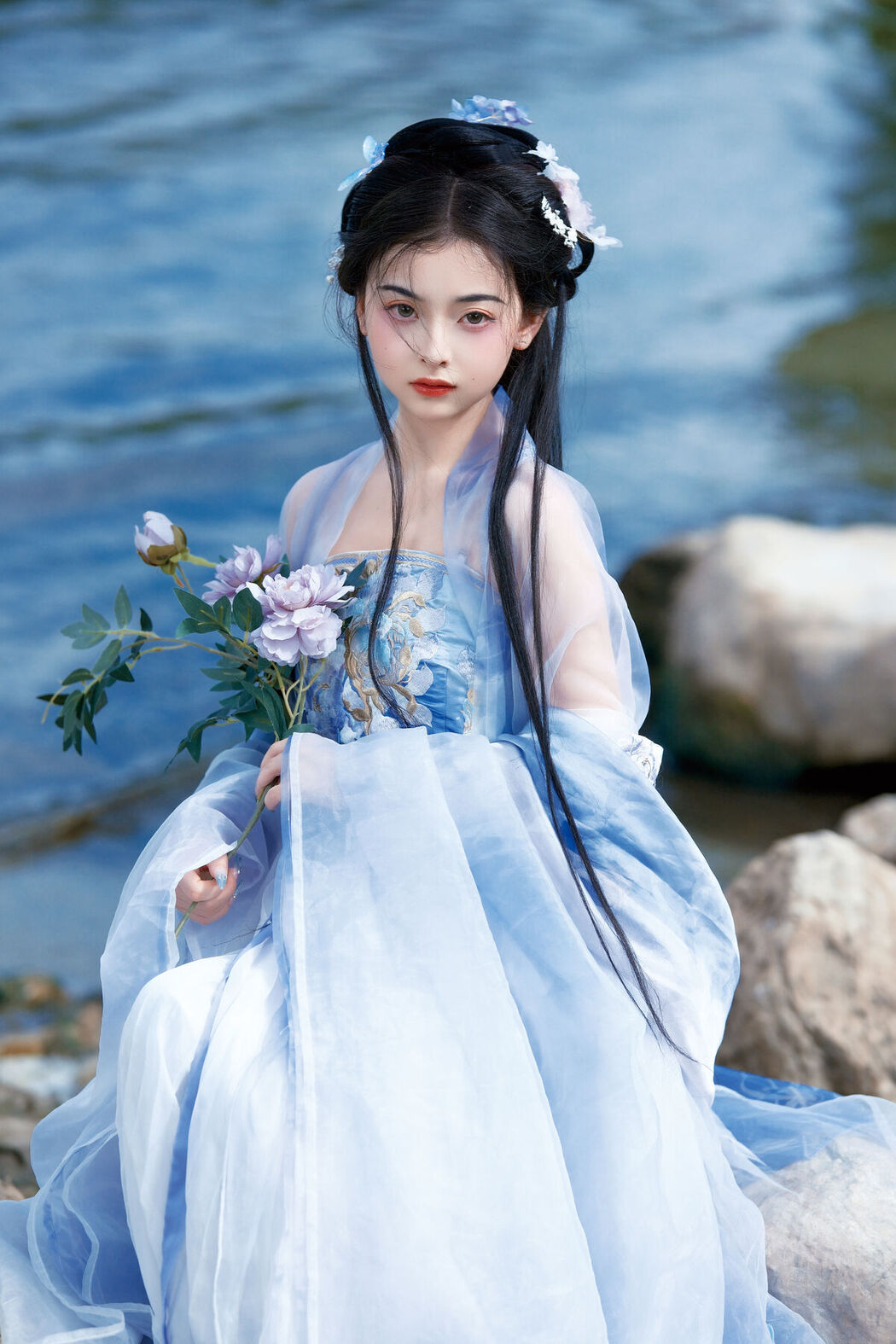 YiTuYu艺图语 Vol.8010 Xing Xing Xiong