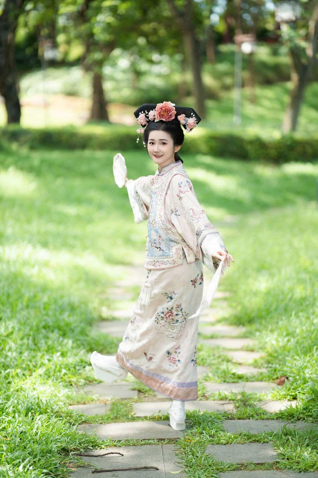 YiTuYu艺图语 Vol.8030 Dan Gao De Dan Dan