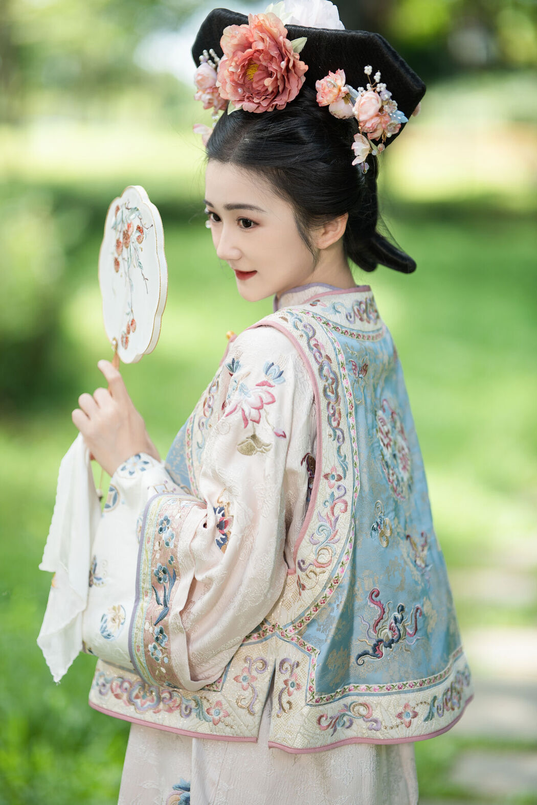 YiTuYu艺图语 Vol.8030 Dan Gao De Dan Dan