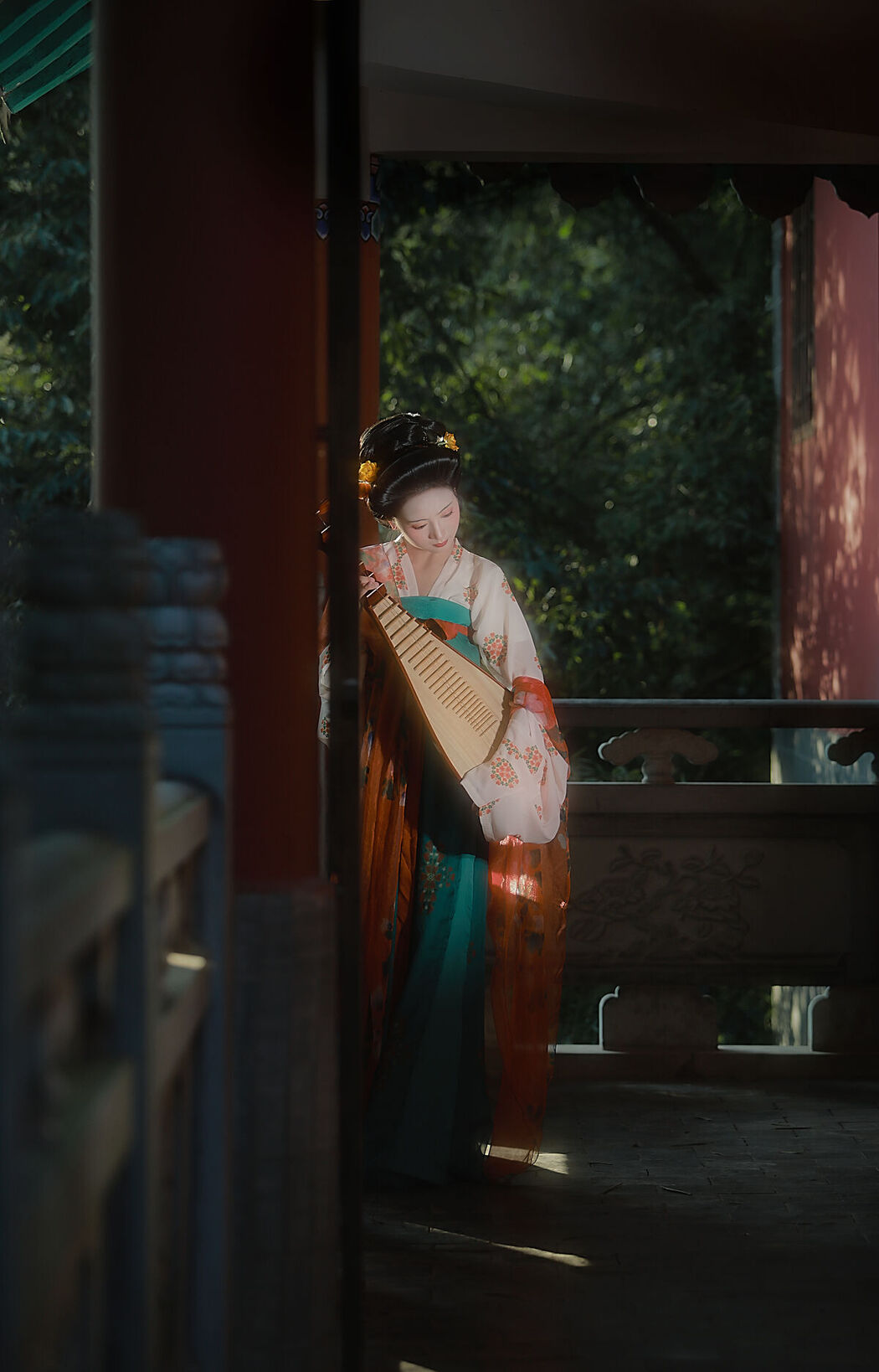 YiTuYu艺图语 Vol.7927 Yu Jin