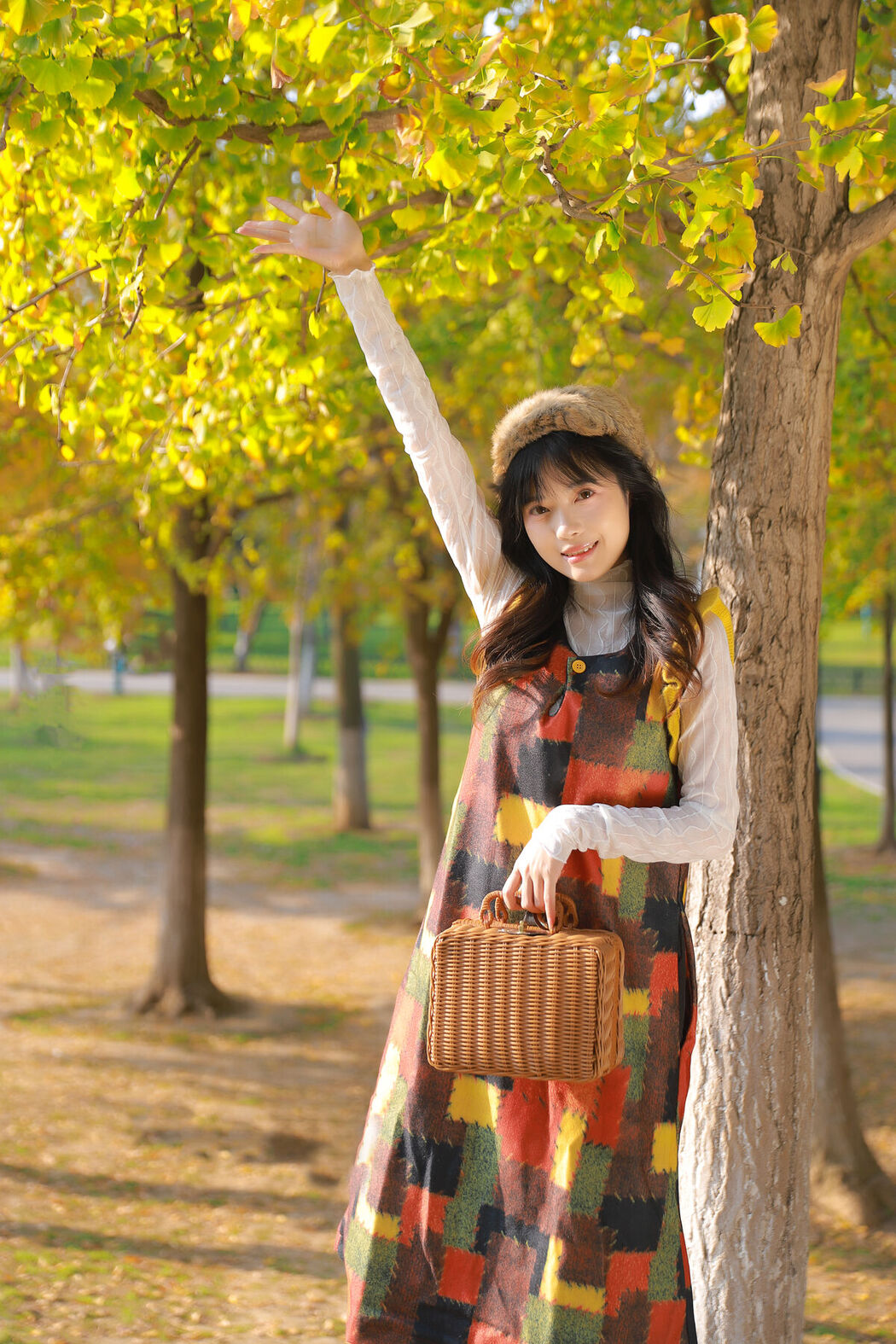 YiTuYu艺图语 Vol.8004 Xiao Wei Ren Er