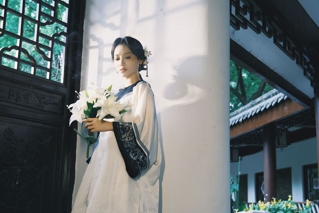 YiTuYu艺图语 Vol.8023 Zhu Zhu