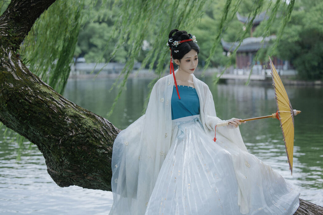 YiTuYu艺图语 Vol.7946 Su Fan