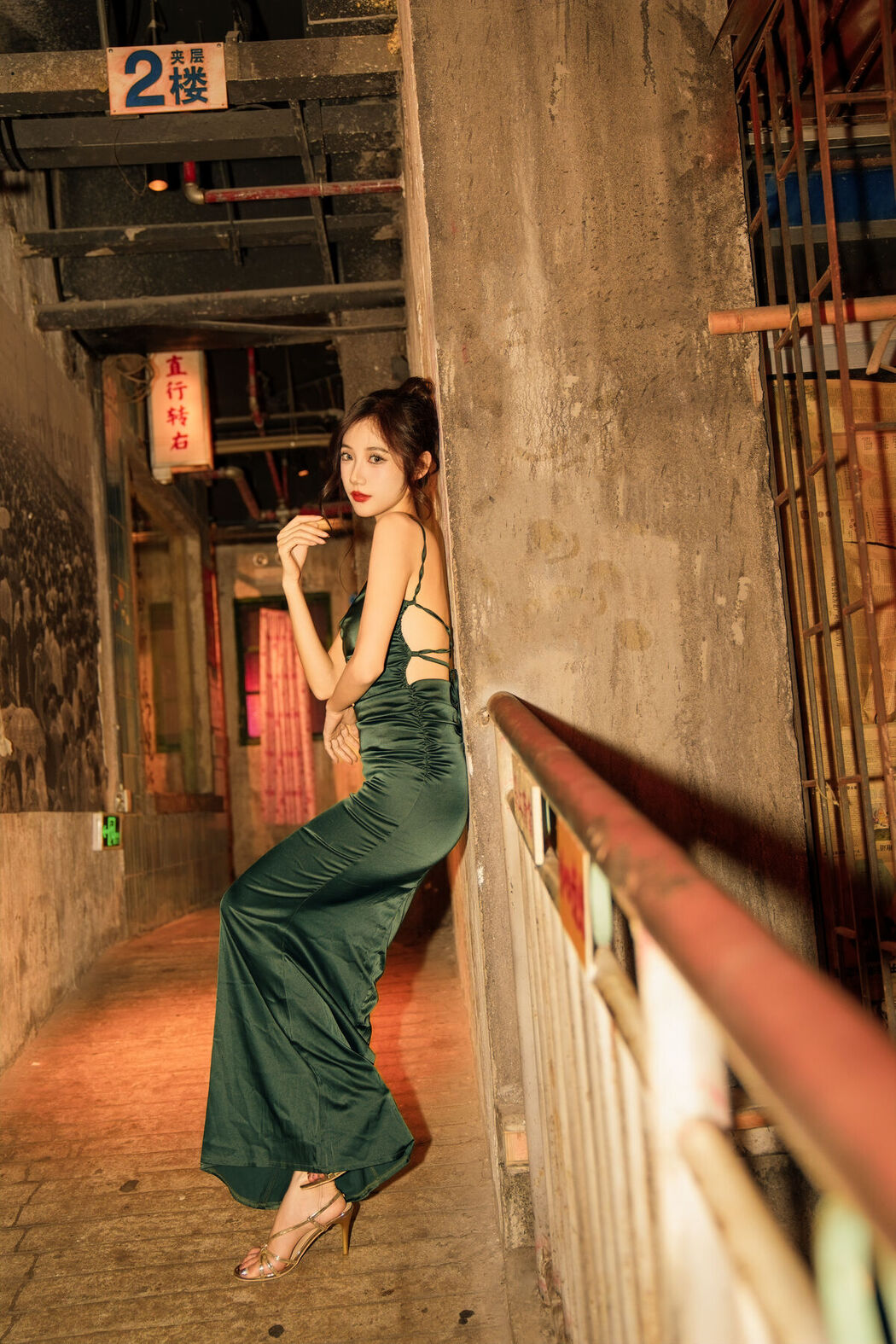 YiTuYu艺图语 Vol.8005 O1ne Wan