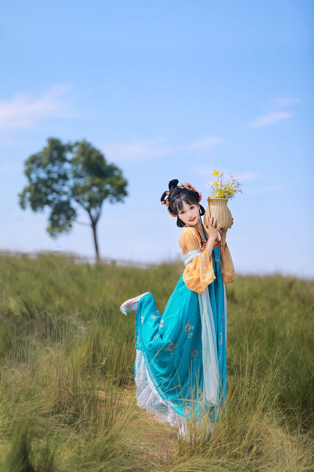 YiTuYu艺图语 Vol.7999 Fen Xiang Xiao Ye