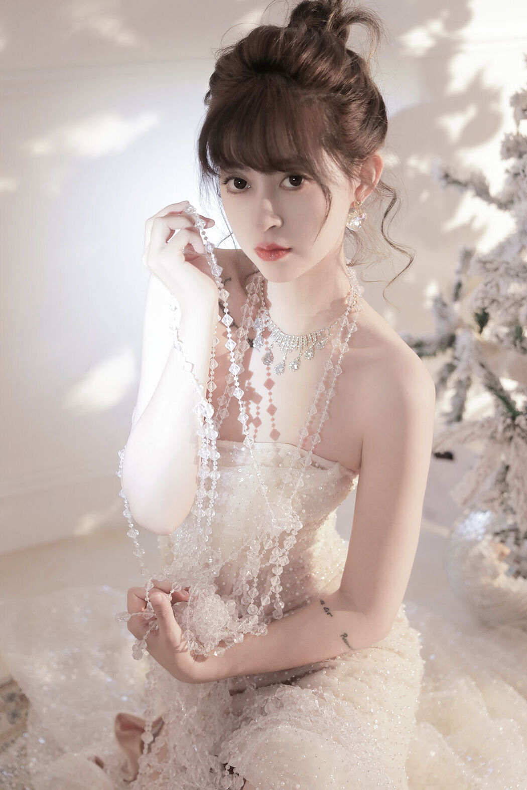 YiTuYu艺图语 Vol.7964 Yi Xuan