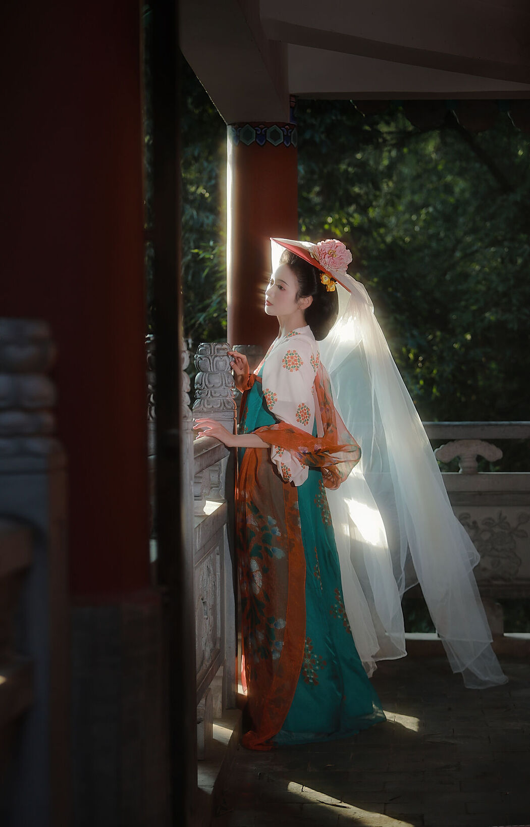 YiTuYu艺图语 Vol.7927 Yu Jin