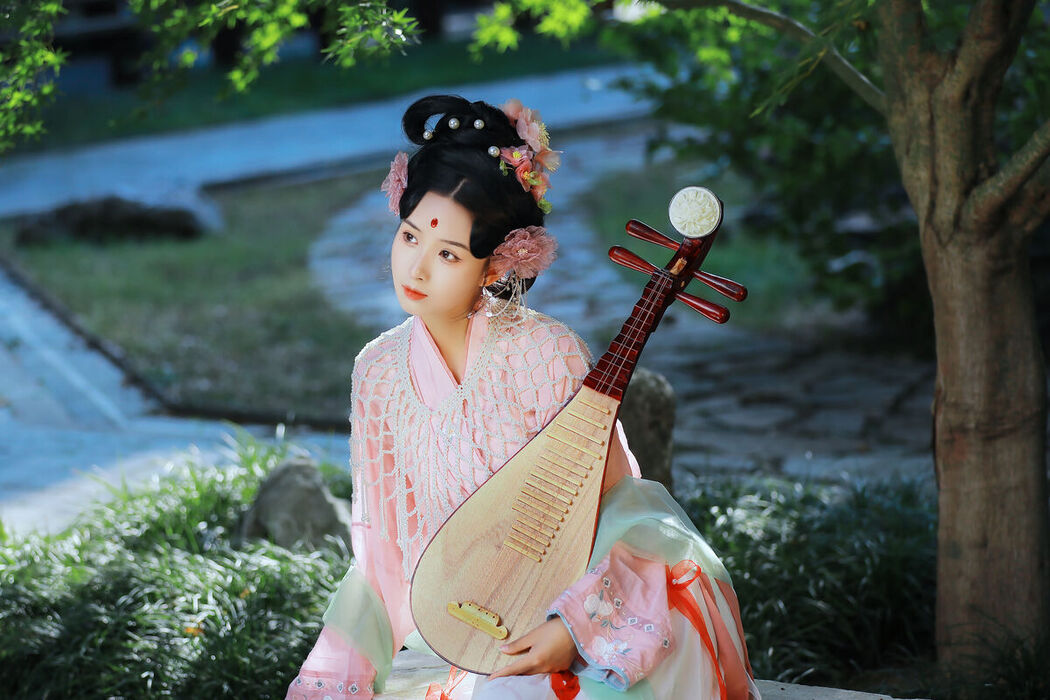 YiTuYu艺图语 Vol.8029 Jiu Niang Yuan Zi