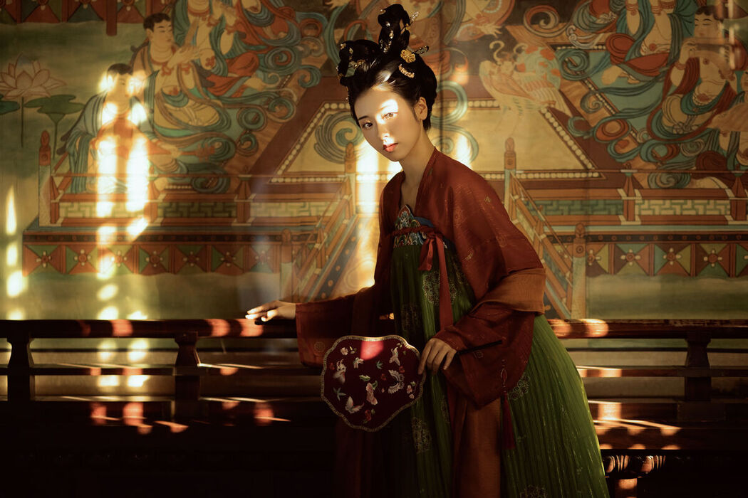 YiTuYu艺图语 Vol.8033 Mo Lu