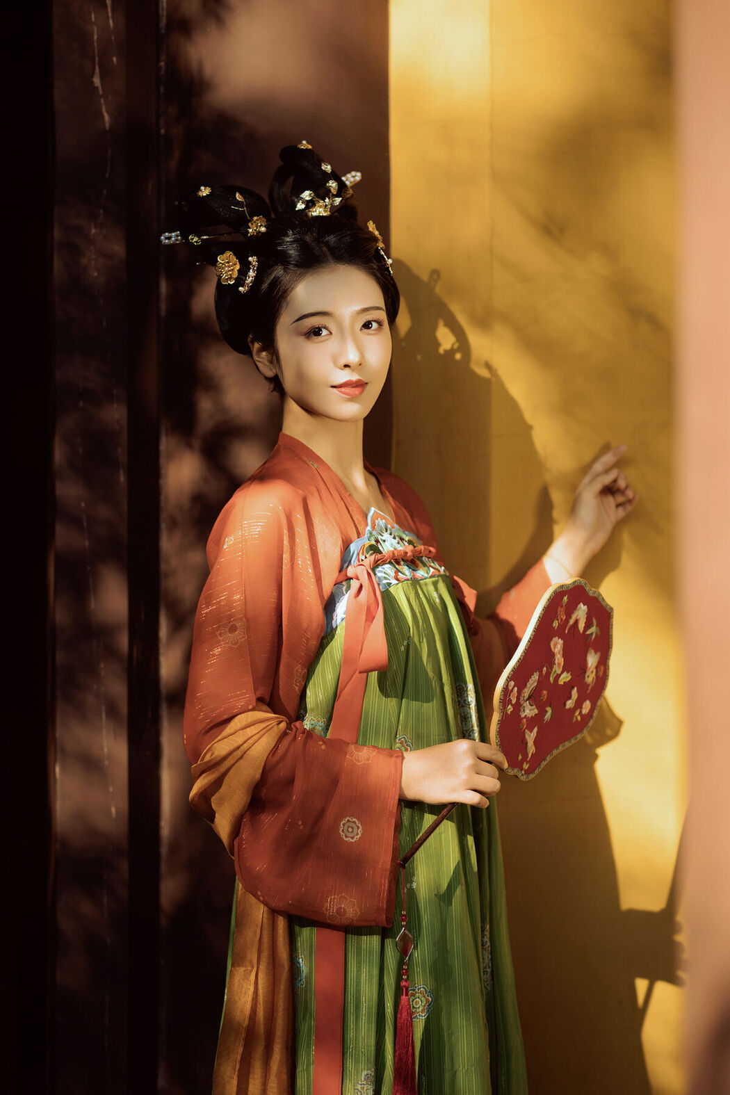 YiTuYu艺图语 Vol.8033 Mo Lu
