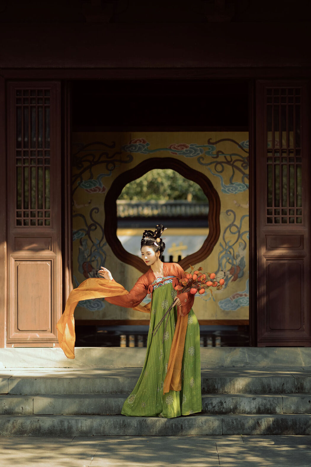 YiTuYu艺图语 Vol.8033 Mo Lu