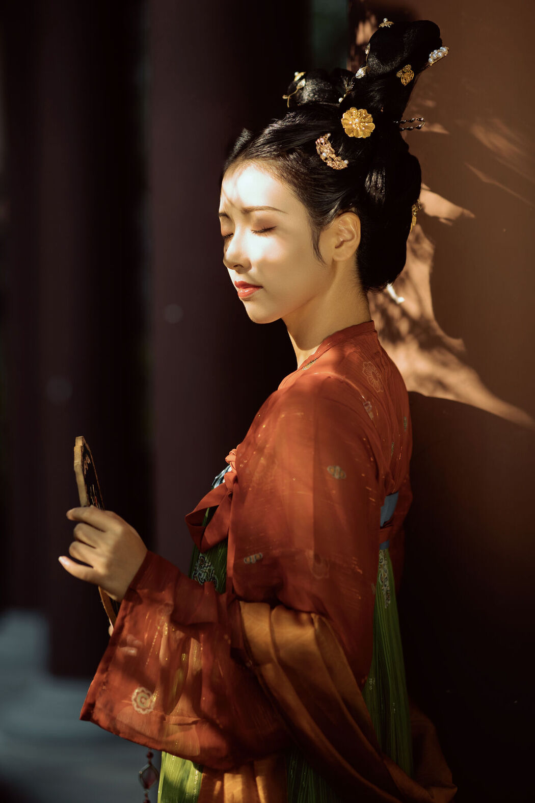 YiTuYu艺图语 Vol.8033 Mo Lu