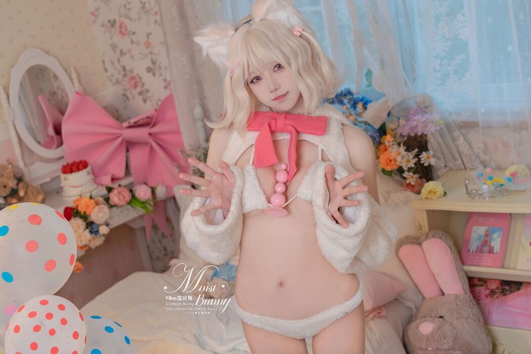 Coser@黏黏团子兔 – 02月作品『他的猫』 (76P – 1V)