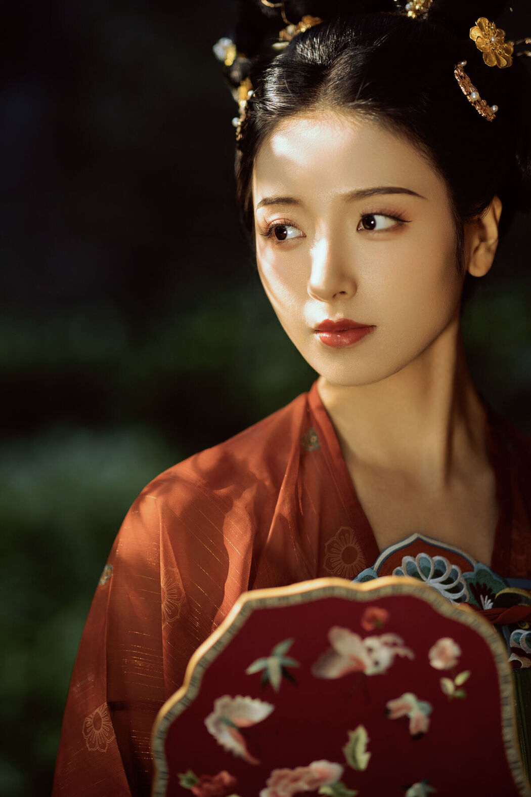 YiTuYu艺图语 Vol.8033 Mo Lu