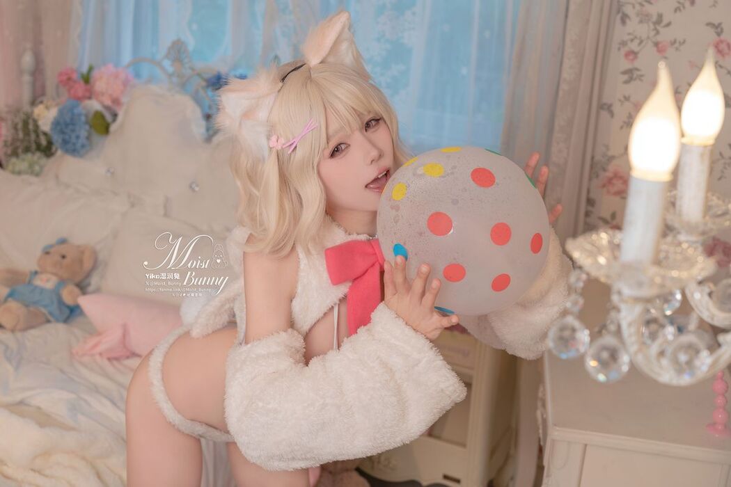 Coser@黏黏团子兔 – 02月作品『他的猫』 (76P – 1V)