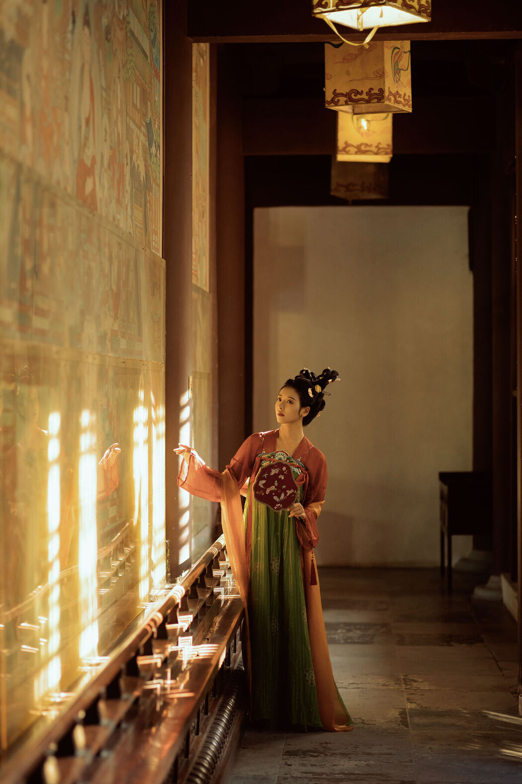 YiTuYu艺图语 Vol.8033 Mo Lu