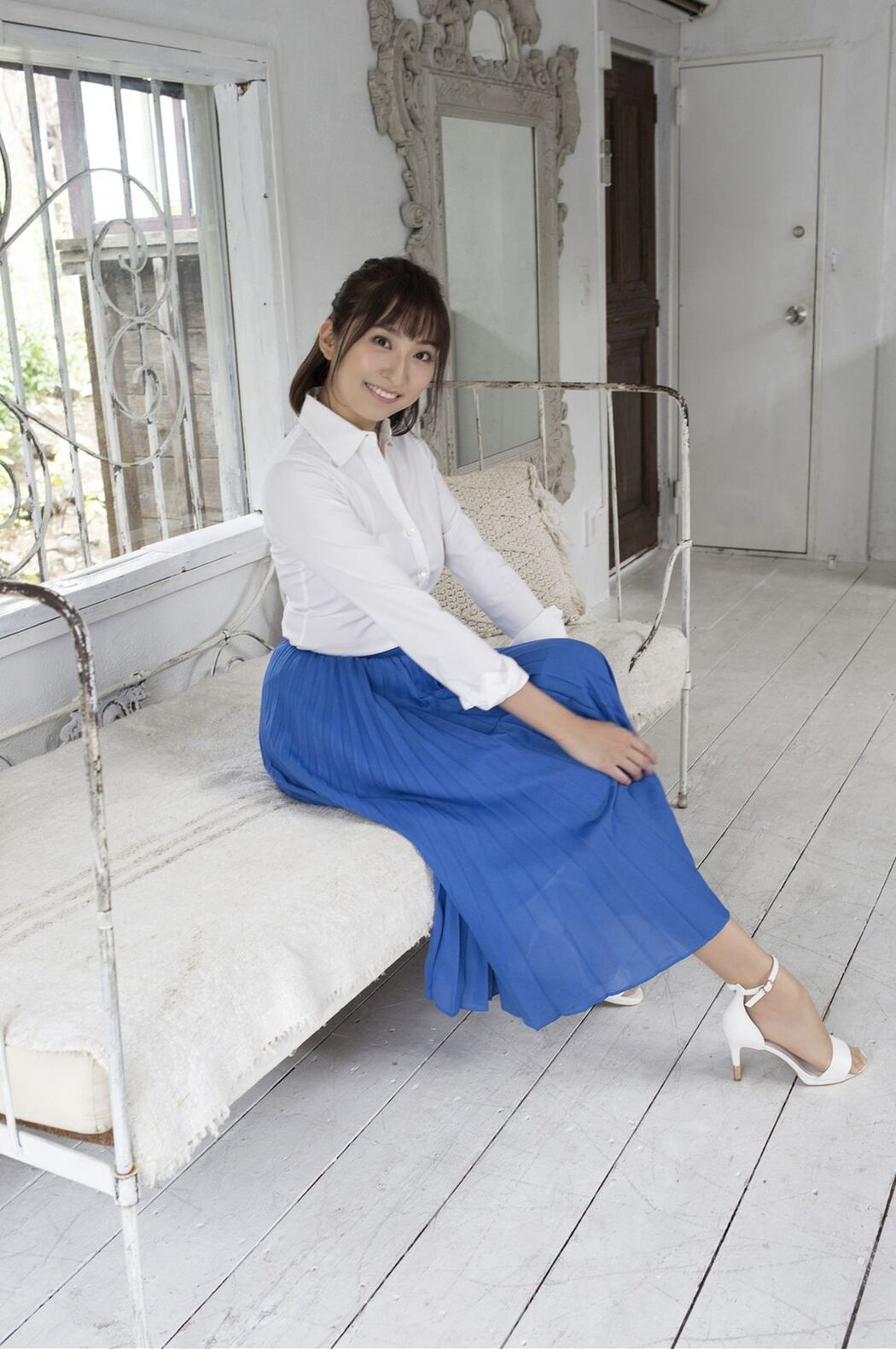 JP Saki Ogata 緒方咲 – 美脚の天使 (74P)
