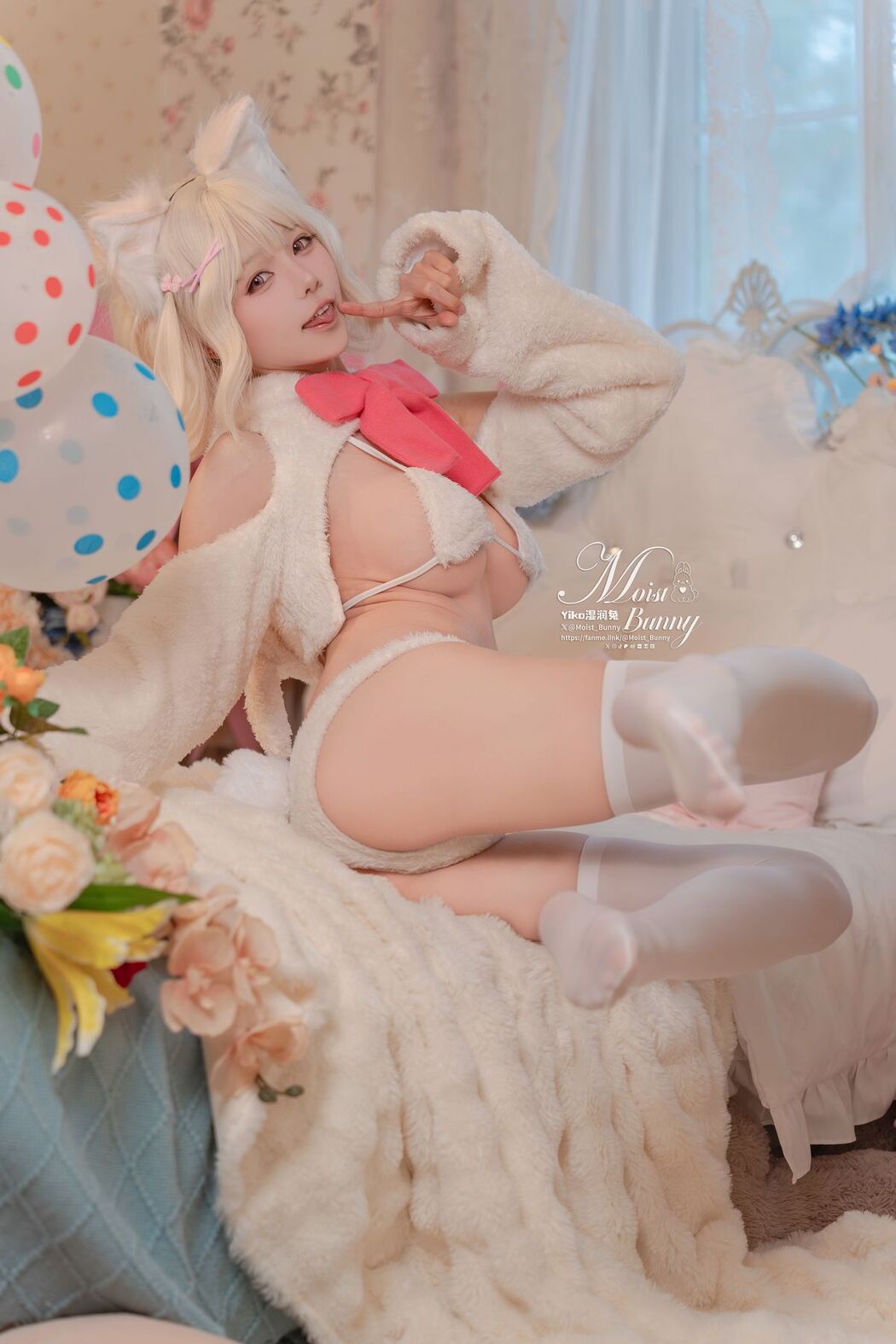 Coser@黏黏团子兔 – 02月作品『他的猫』 (76P – 1V)