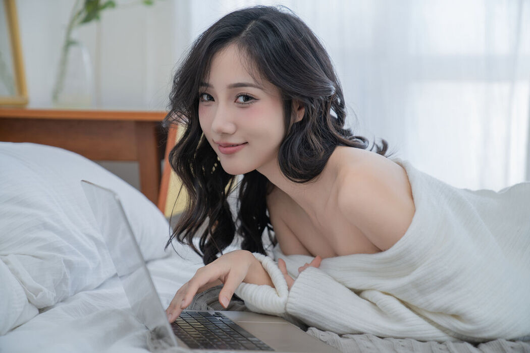 YiTuYu艺图语 Vol.8056 o1ne万 (22P)