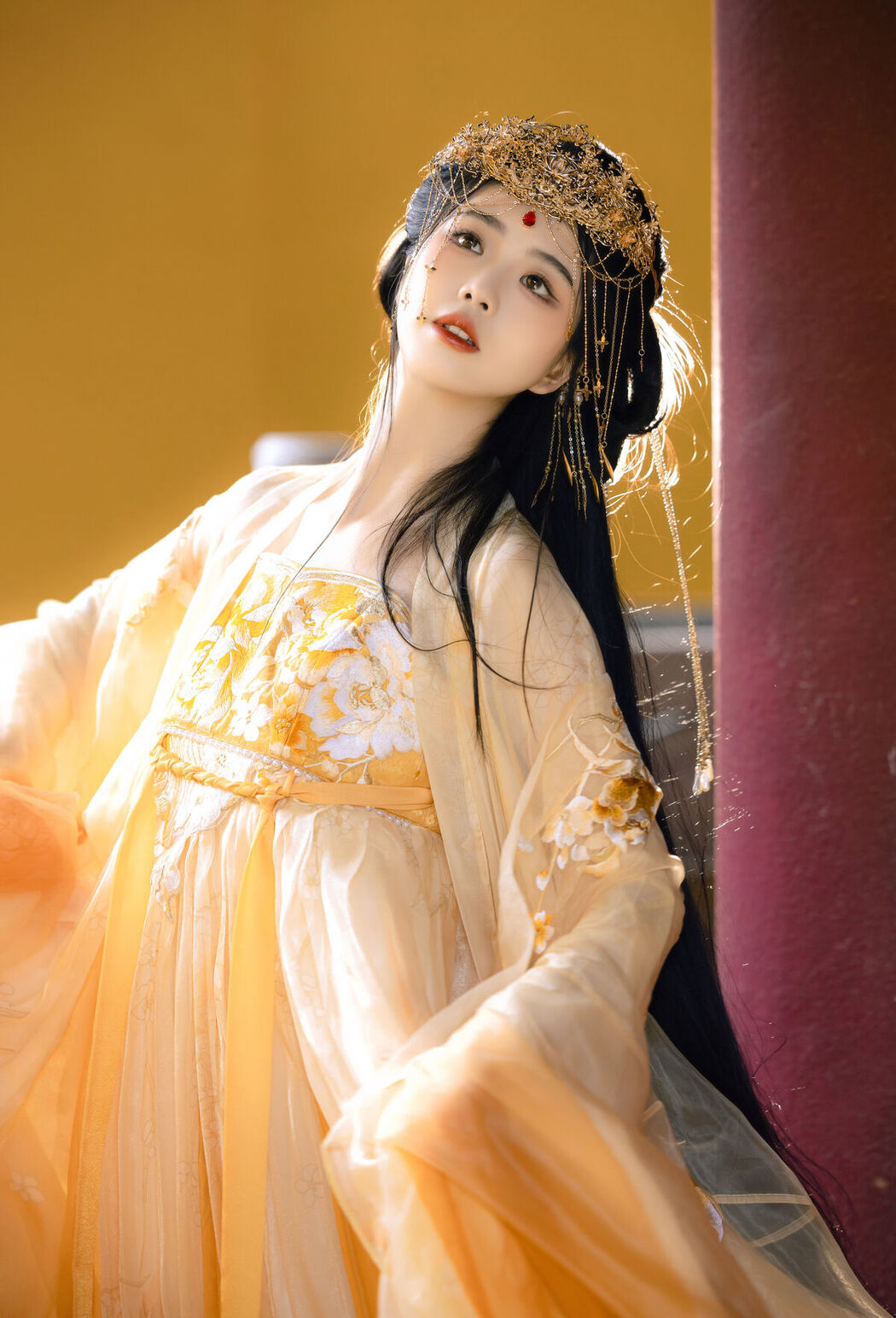YiTuYu艺图语 Vol.8127 木白白 (15P)