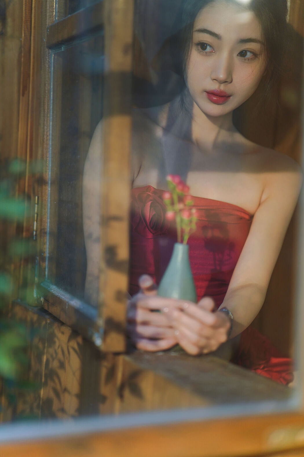 YiTuYu艺图语 Vol.8118 Liya (34P)