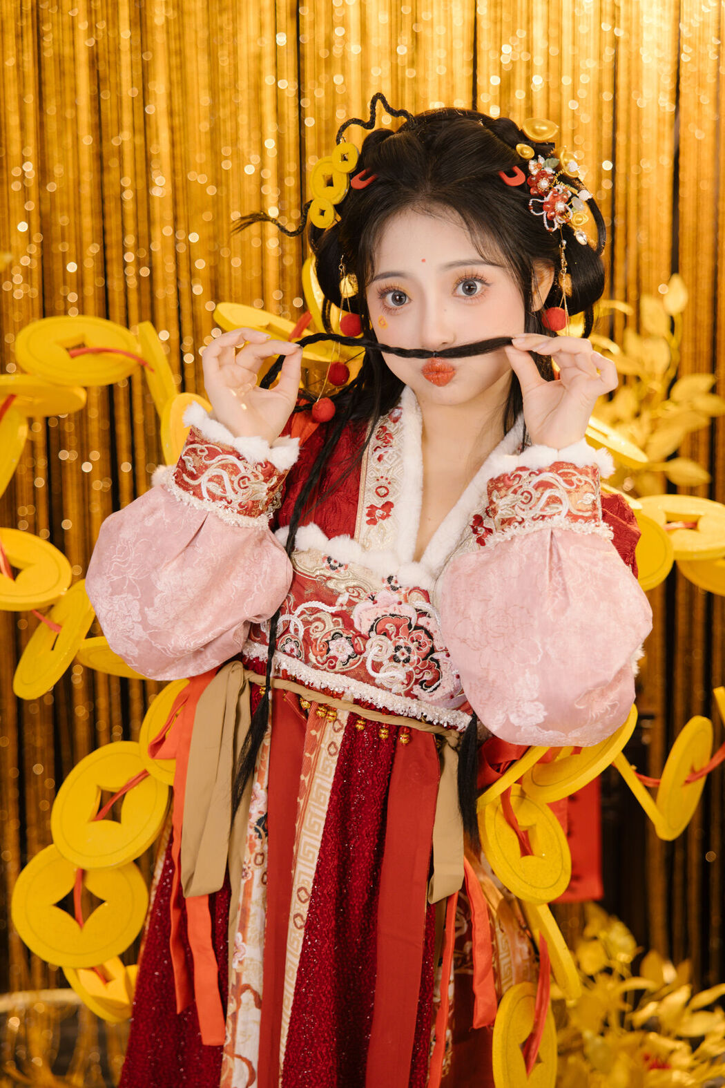 YiTuYu艺图语 Vol.8114 衔鹿 (28P)