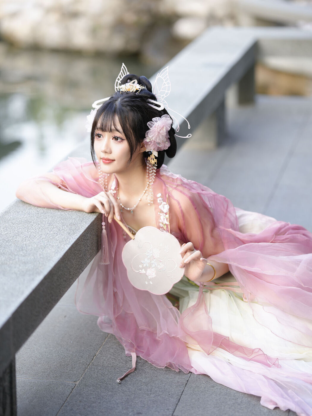 YiTuYu艺图语 Vol.8046 Qing Liu