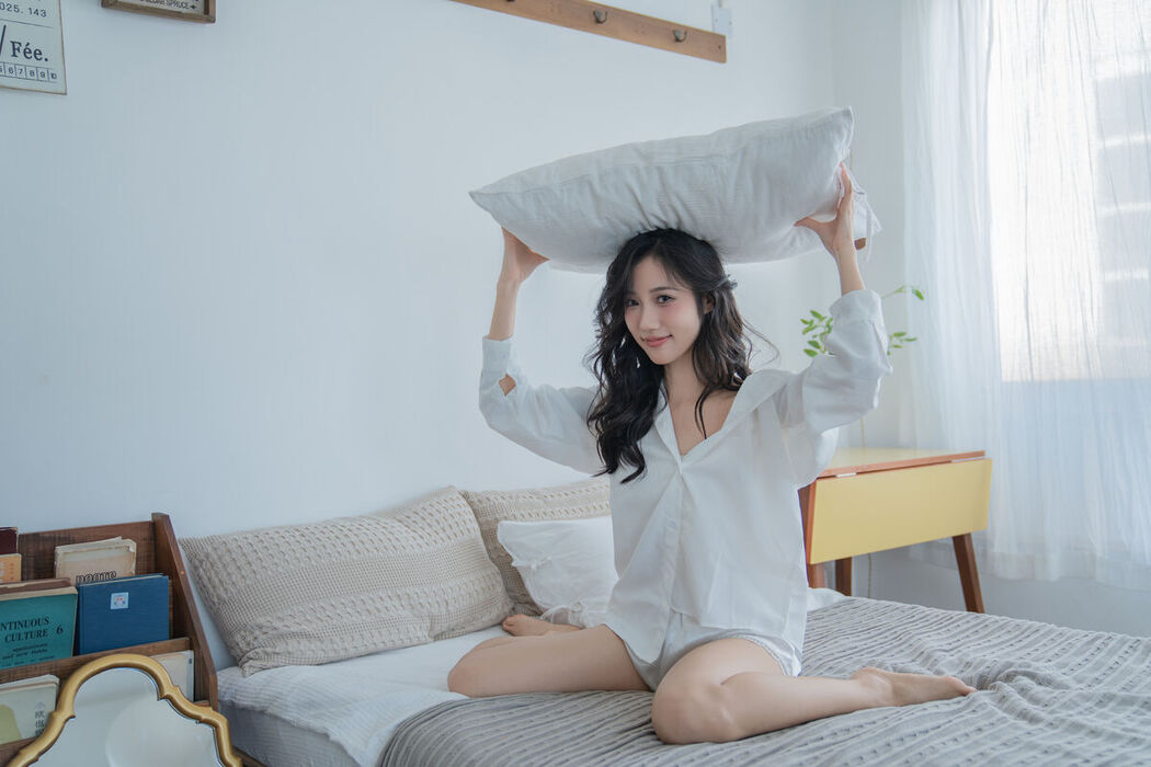 YiTuYu艺图语 Vol.8123 o1ne万 (23P)
