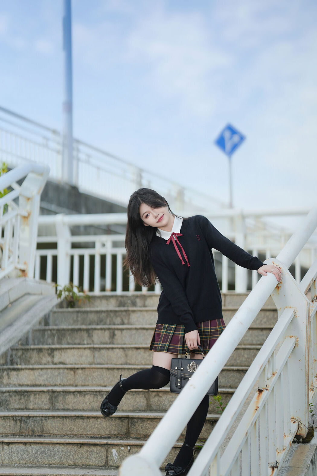 YiTuYu艺图语 Vol.8067 璇 (26P)