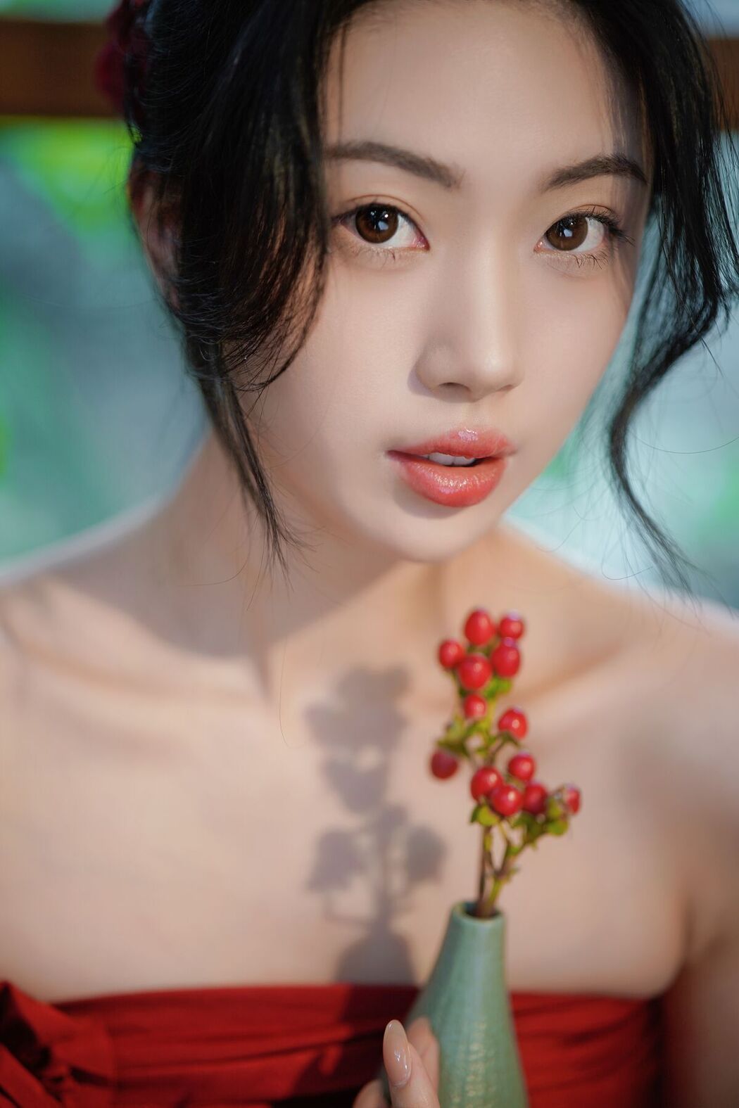 YiTuYu艺图语 Vol.8118 Liya (34P)