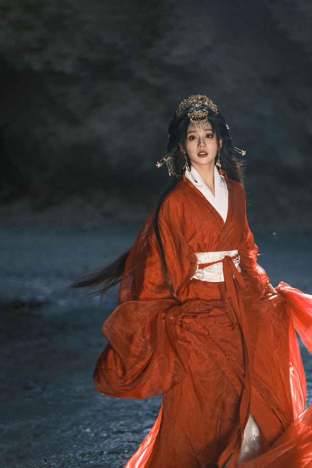 YiTuYu艺图语 Vol.8122 七七 (23P)