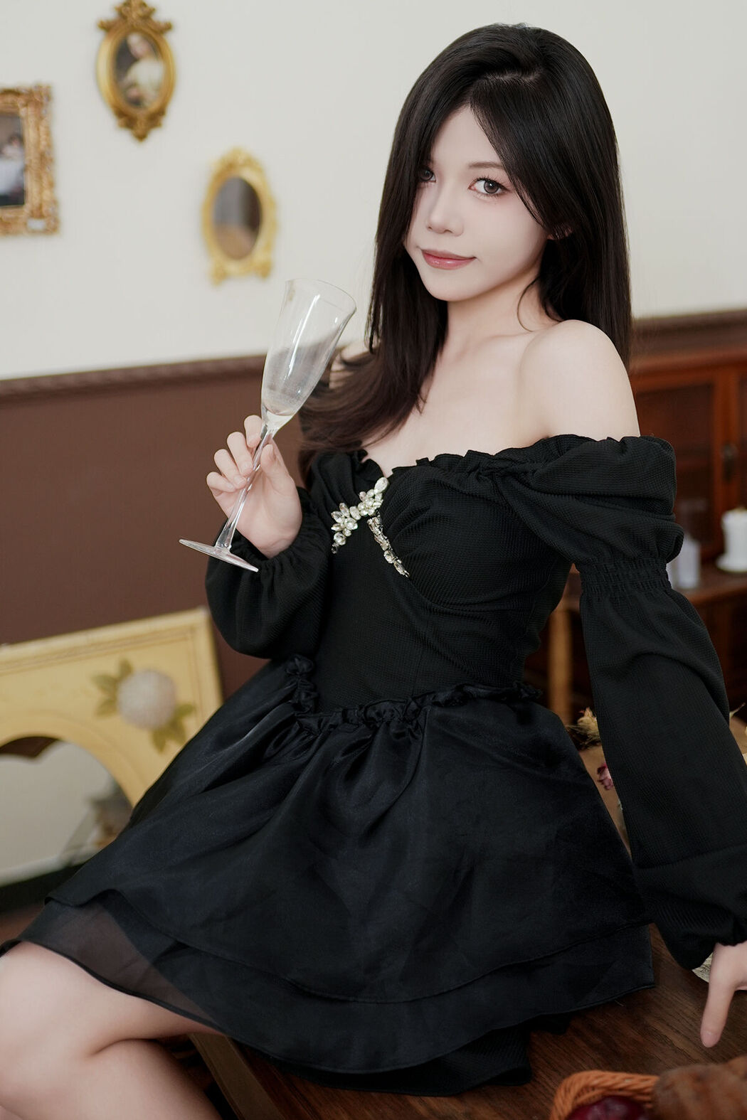 YiTuYu艺图语 Vol.8047 Xuan Cover Photo