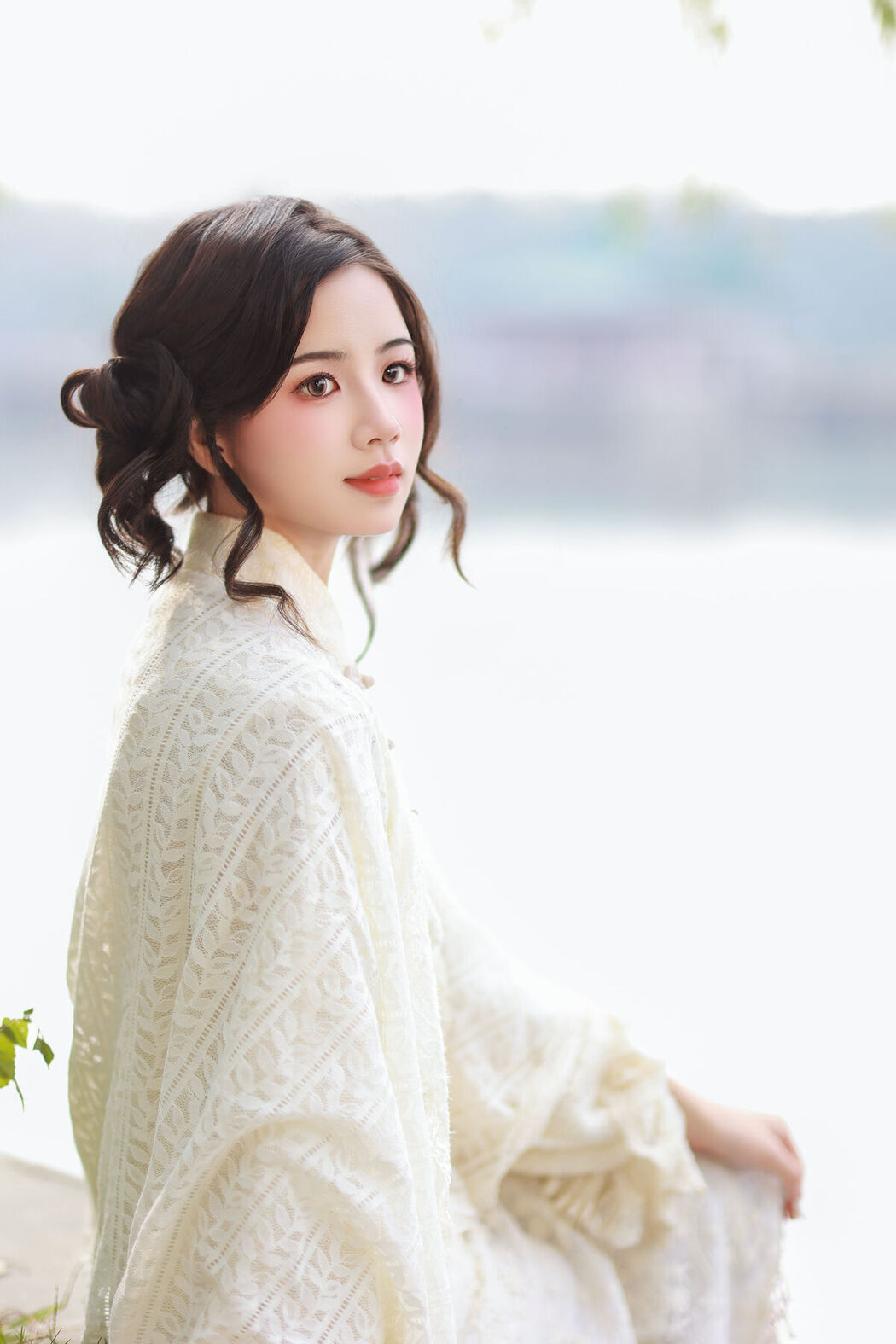 YiTuYu艺图语 Vol.8071 小杜同学 (22P)