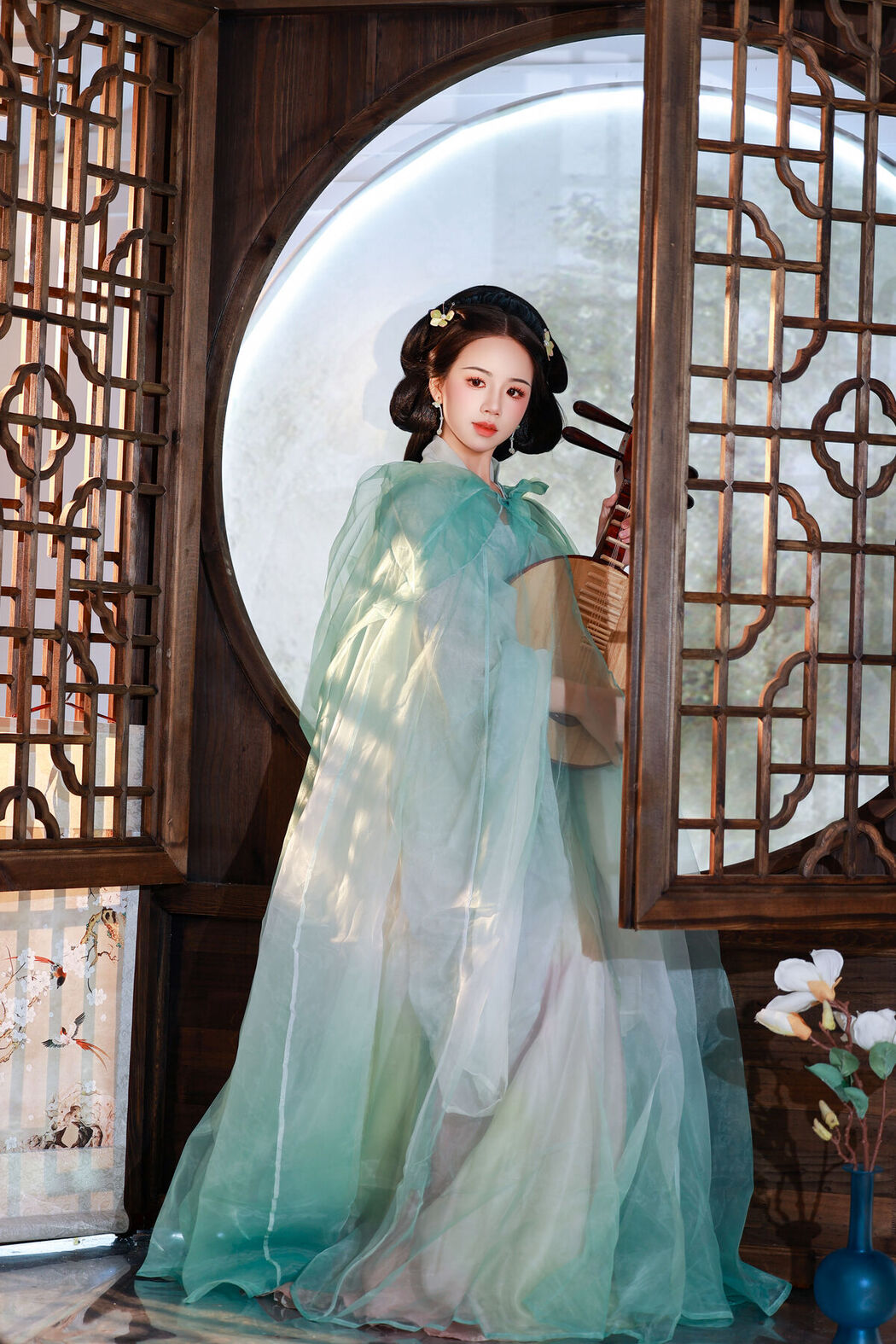 YiTuYu艺图语 Vol.8077 小杜同学 (30P)