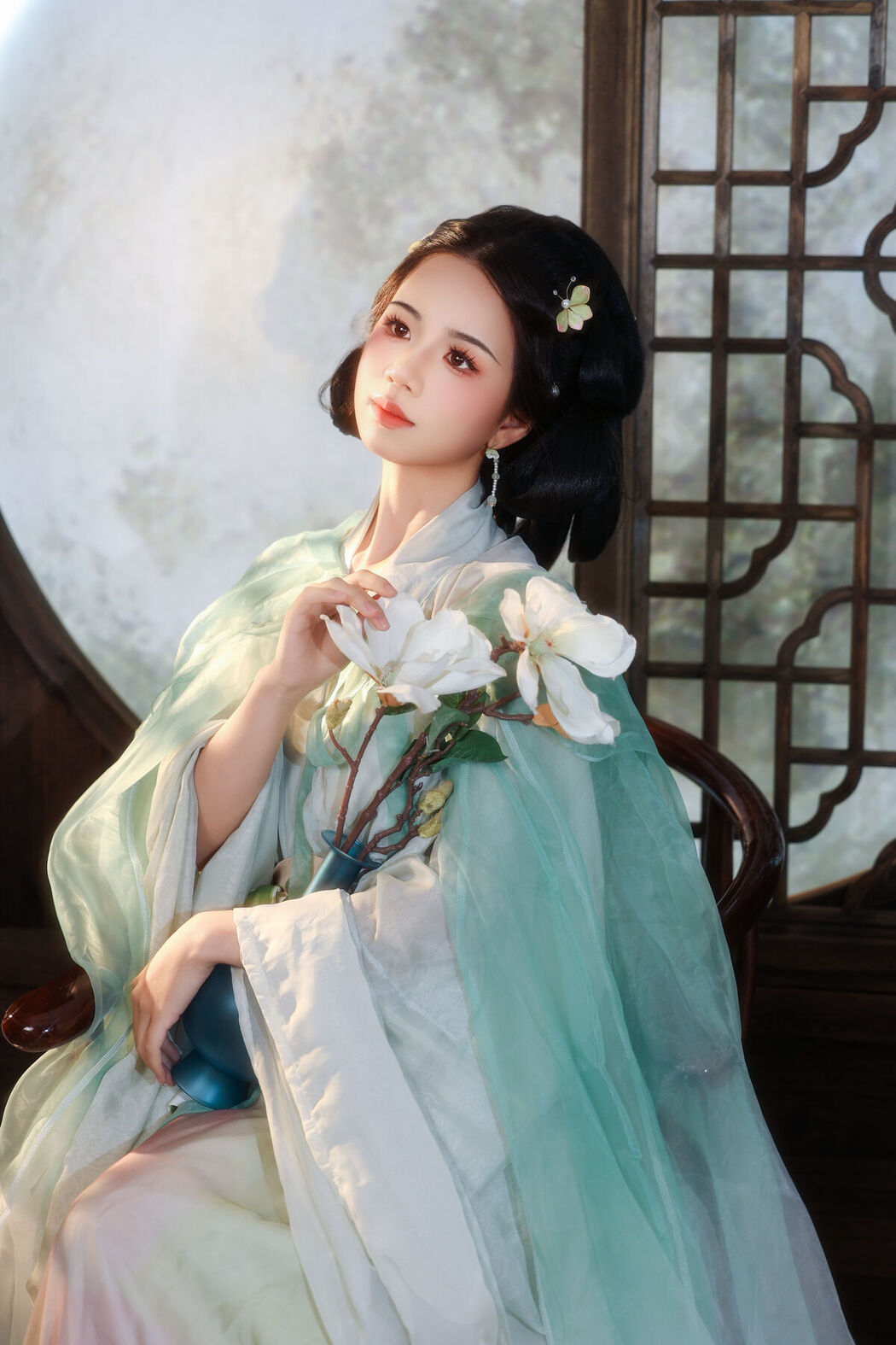 YiTuYu艺图语 Vol.8077 小杜同学 (30P)