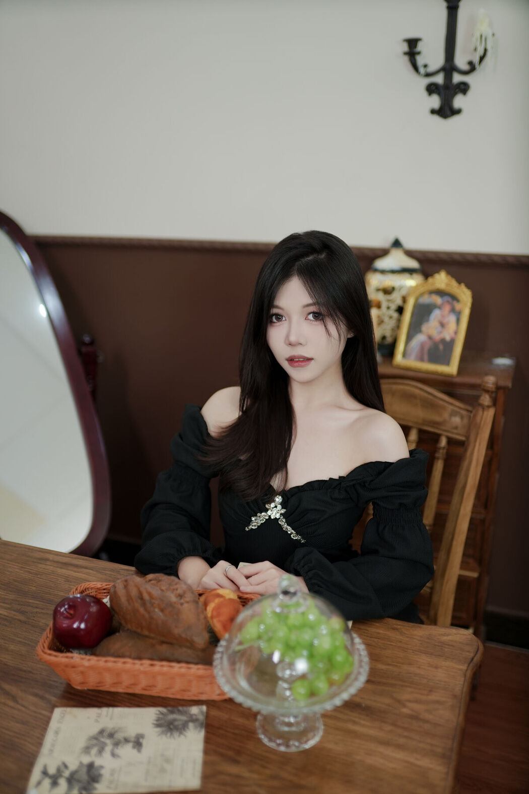 YiTuYu艺图语 Vol.8047 Xuan
