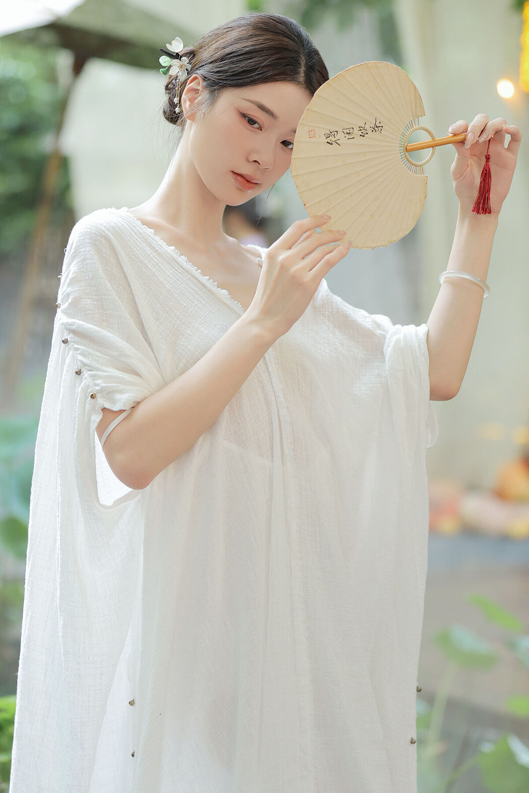 YiTuYu艺图语 Vol.8112 板板酱 (36P) Cover Photo