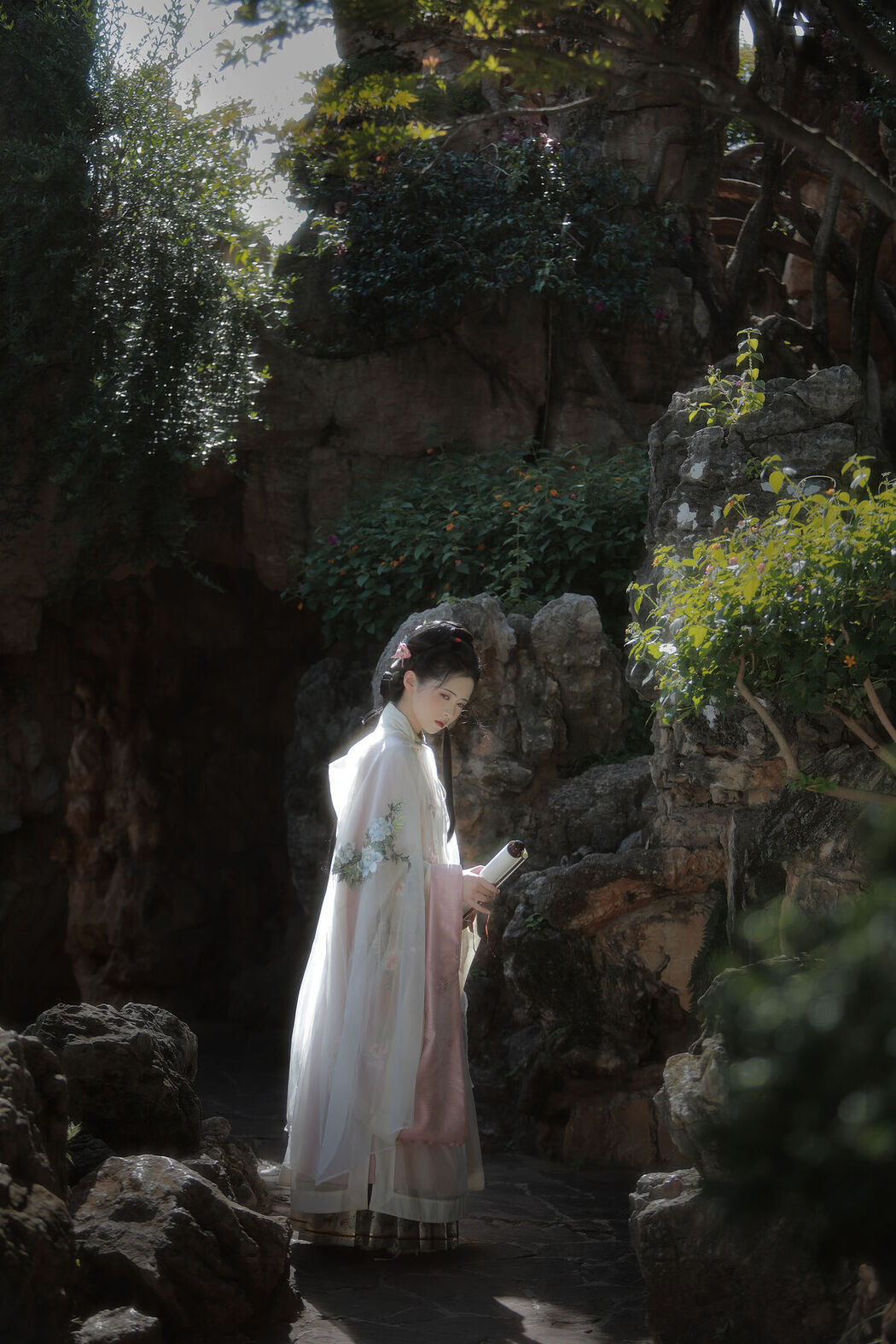 YiTuYu艺图语 Vol.8078 一枝眠眠 (21P)