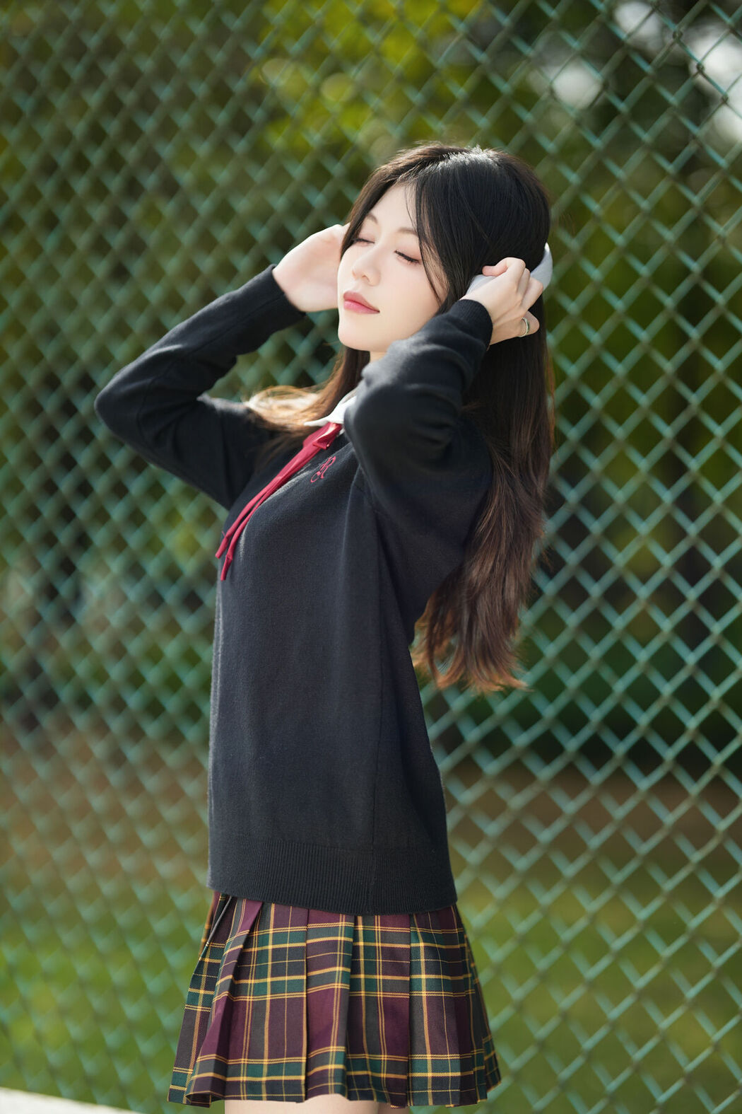 YiTuYu艺图语 Vol.8067 璇 (26P)