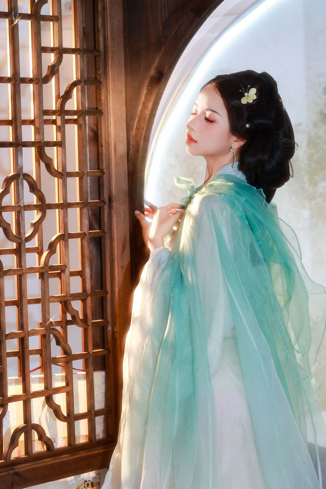 YiTuYu艺图语 Vol.8077 小杜同学 (30P)