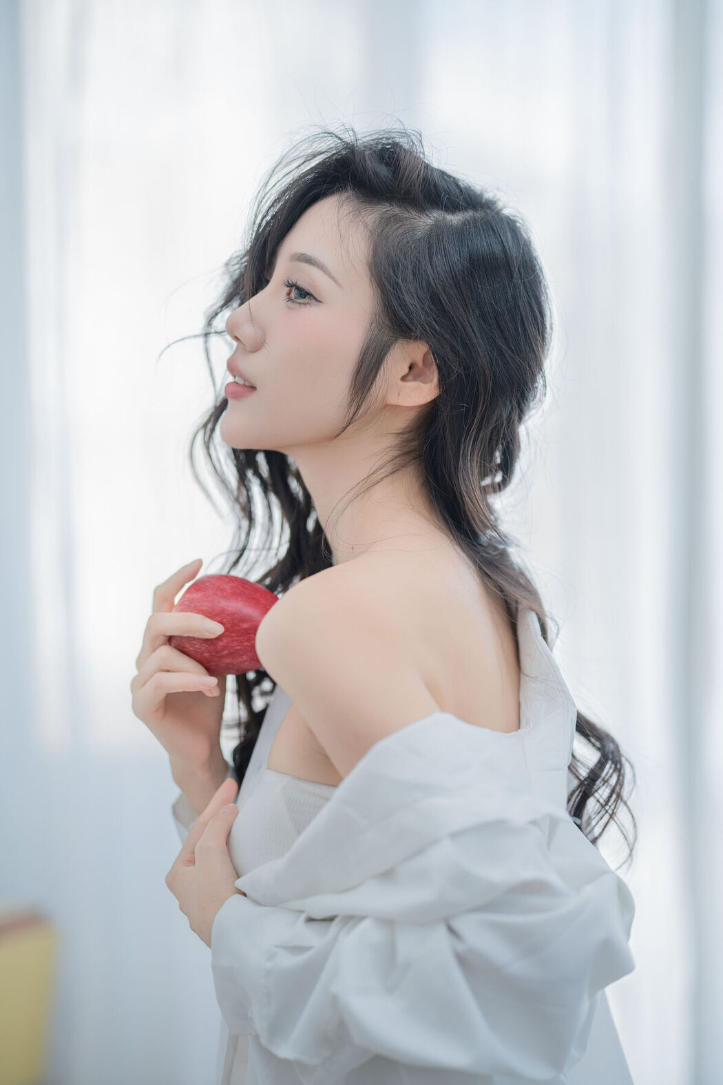 YiTuYu艺图语 Vol.8123 o1ne万 (23P)