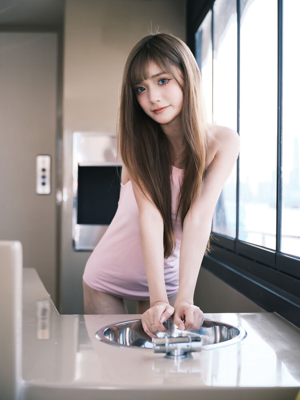 YiTuYu艺图语 Vol.8135 小山早见 (23P)