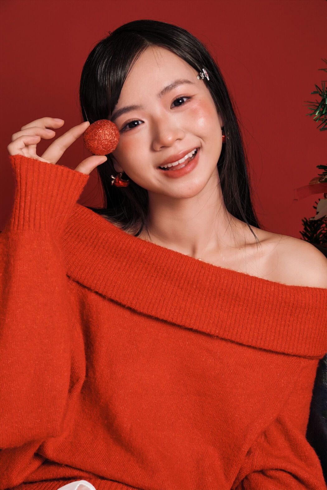YiTuYu艺图语 Vol.8117 是三金呀 (29P)