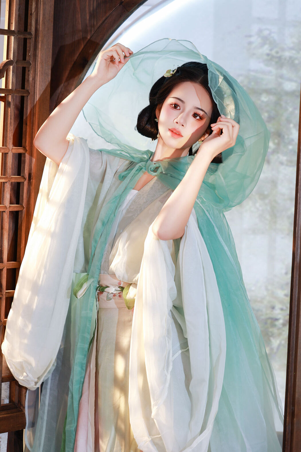 YiTuYu艺图语 Vol.8077 小杜同学 (30P)