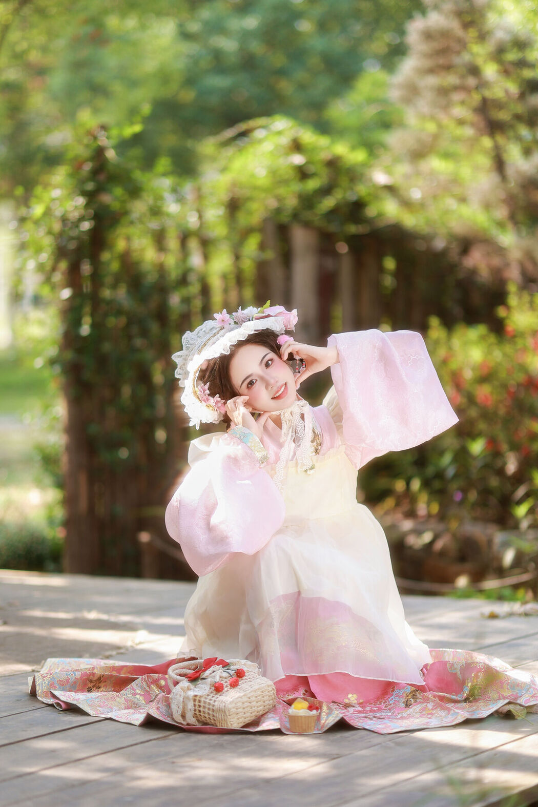 YiTuYu艺图语 Vol.8115 小杜同学 (23P)