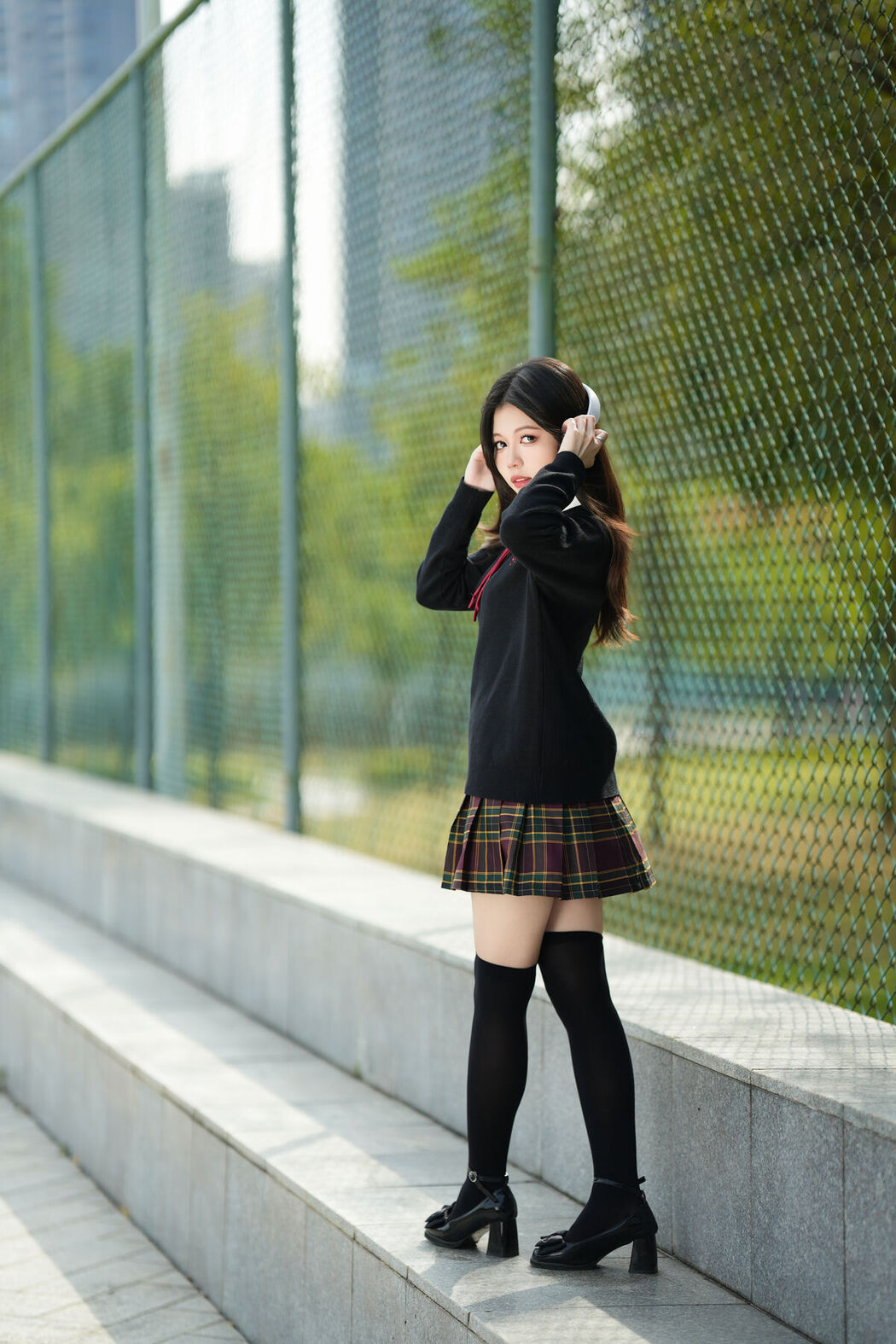 YiTuYu艺图语 Vol.8067 璇 (26P)